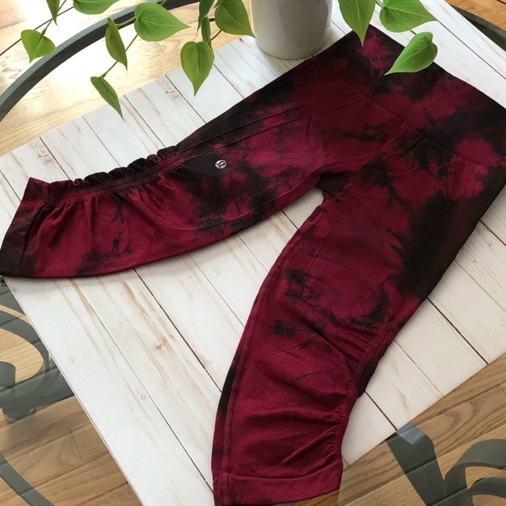 Lululemon athletica in the flow cropped leggings